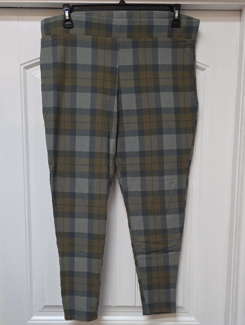 Torrid X OUTLANDER Plaid Leggings - Sz 3